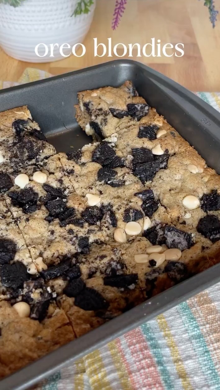 Oreo Blondies with White Chocolate Chips
