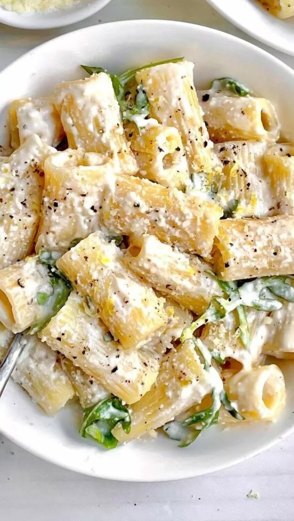 One Pot Lemon Ricotta Rigatoni