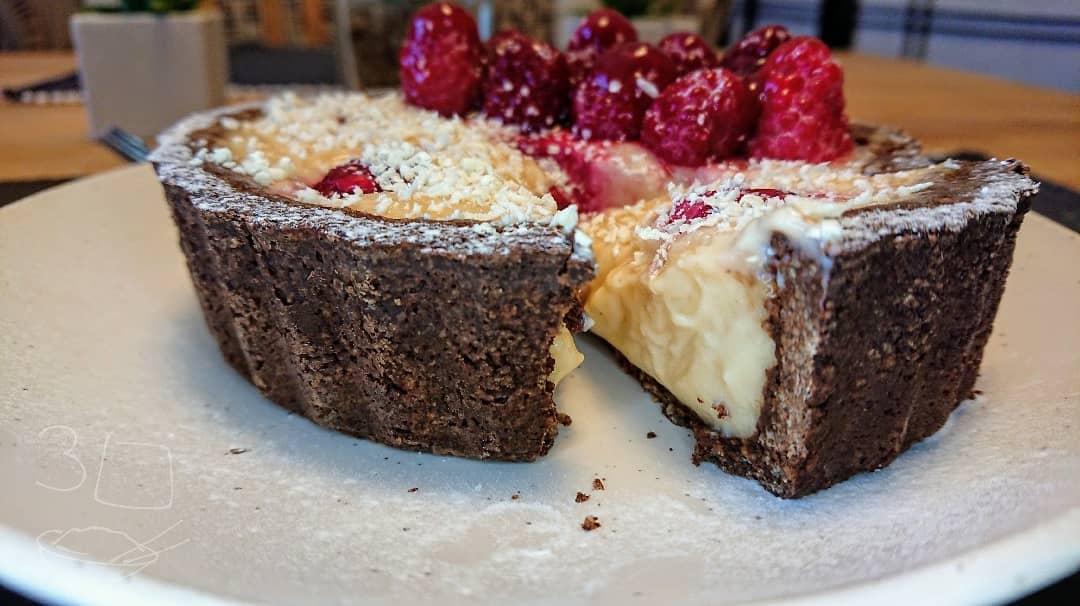 Raspberry and White Chocolate Tart