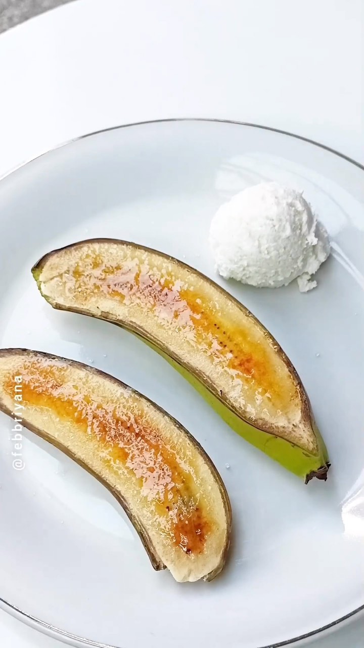 Easy Brûléed Banana Dessert