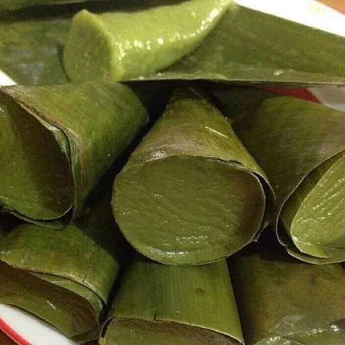 Steamed Pandan Kuih Basong