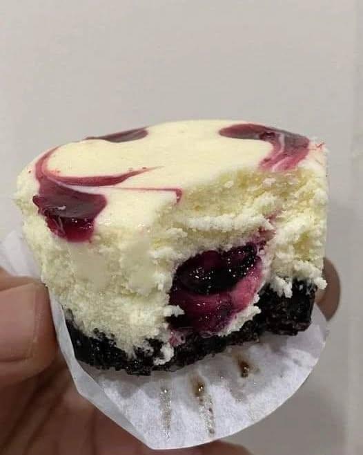 Mini Baked Cheesecake with Oreo Crust