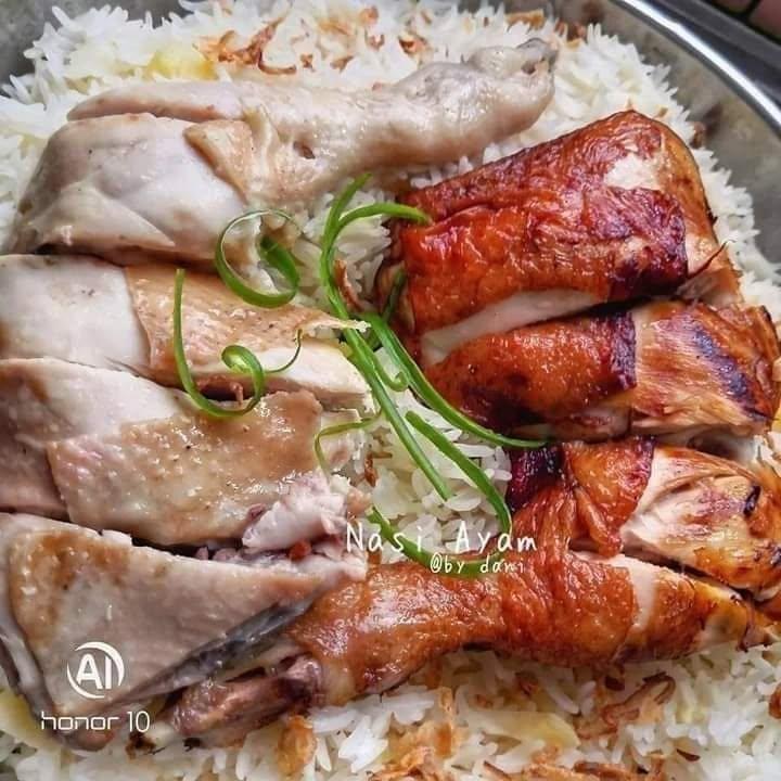 Simple and Delicious Chicken Rice
