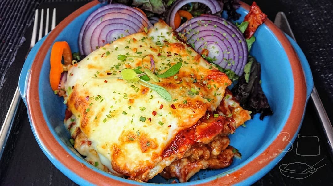 Spicy Vegetarian Chilli Lasagne