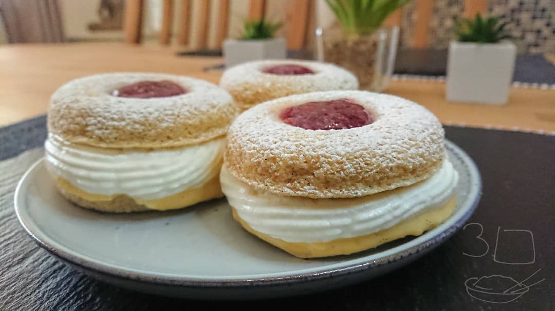 Jam and Custard Rings
