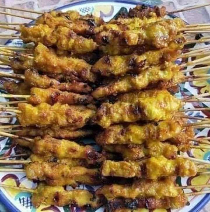 Chicken Satay with Peanut Sauce