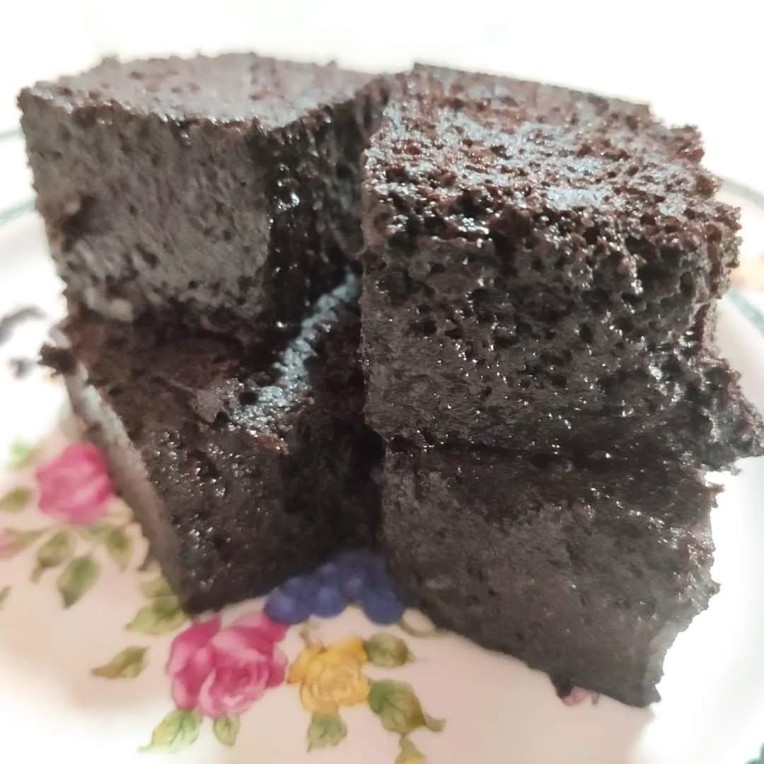 Moist Steamed Chocolate Cake