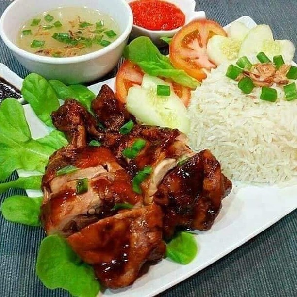 Hotel-Style Chicken Rice