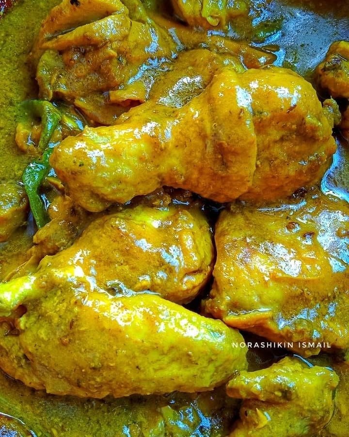 Indonesian Braised Chicken