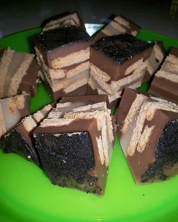 Layered Biscuit Pudding