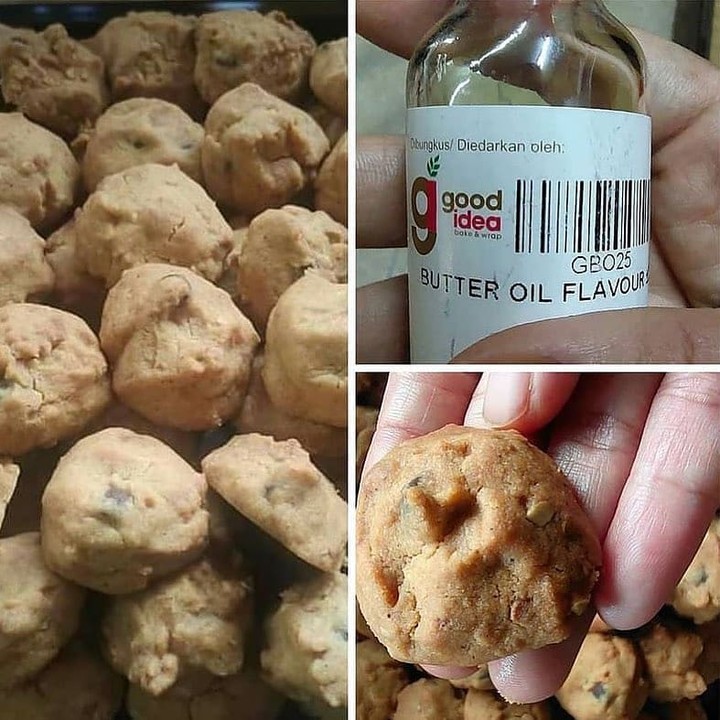 Famous Amos Style Chocolate Chip Cookies