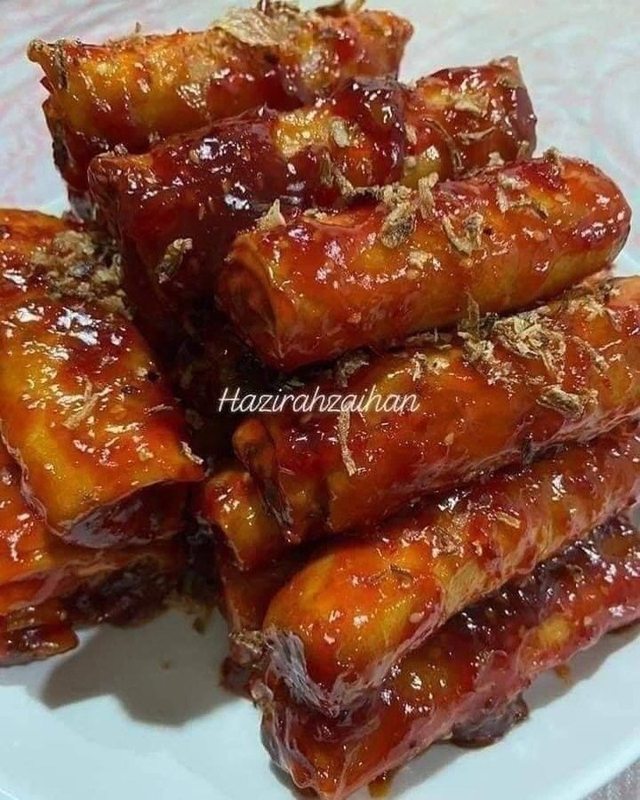 Malaysian Spring Rolls with Sweet Chili Sauce