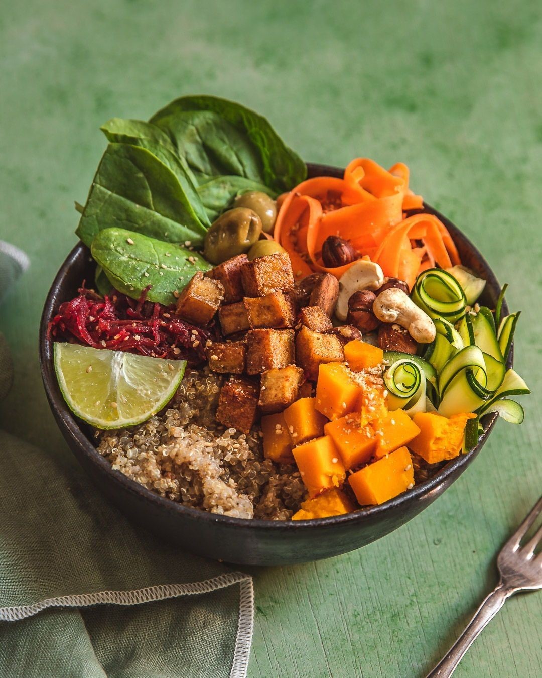 Easy Quinoa Bowl with Fresh Vegetables and Tofu
