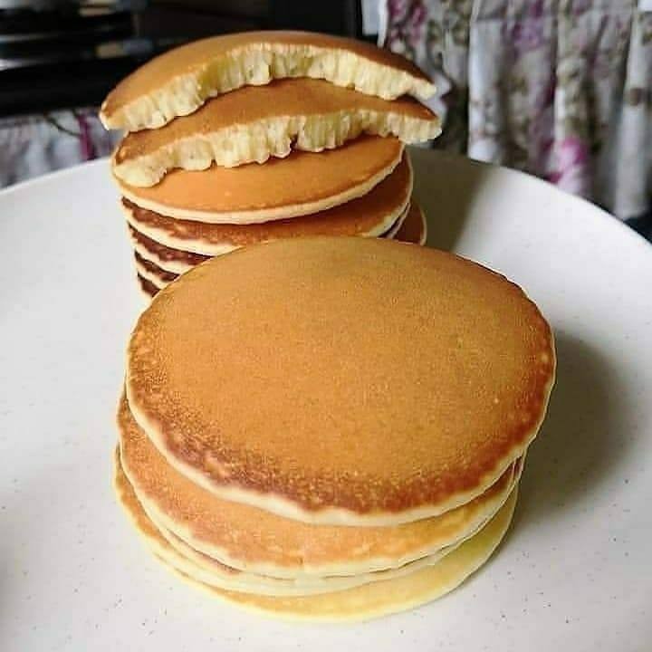 Simple Japanese Dorayaki Pancakes