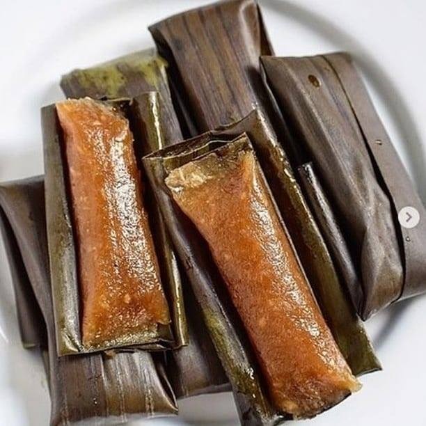 Steamed Cassava Banana Leaf Parcel