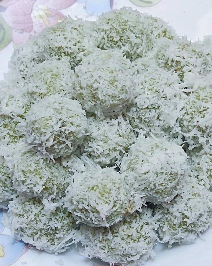 Malaysian Buah Melaka Dumplings