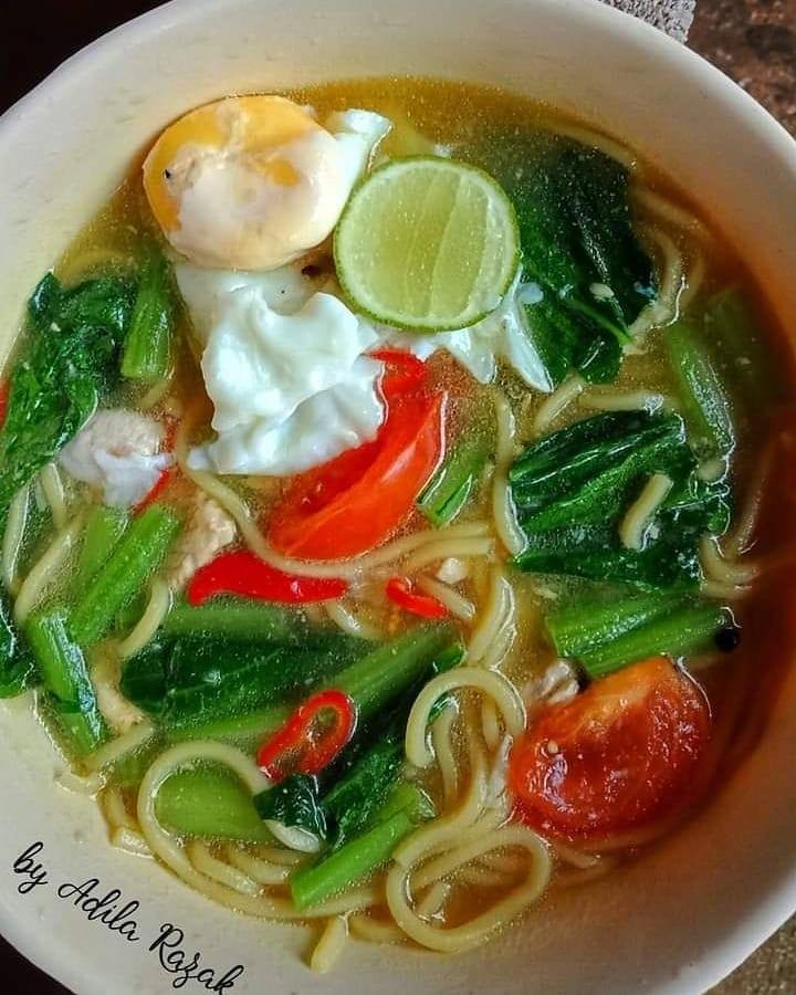 Malaysian Mee Rebus Noodle Soup