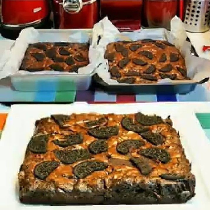 Fudgy Oreo Brownies
