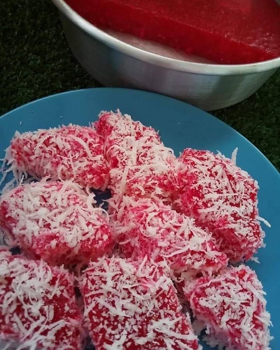 Traditional Malaysian Sago Pudding