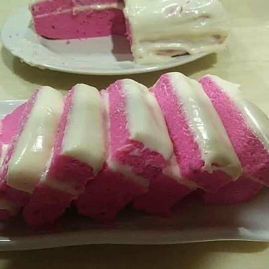 Steamed Strawberry Yogurt Cheesecake