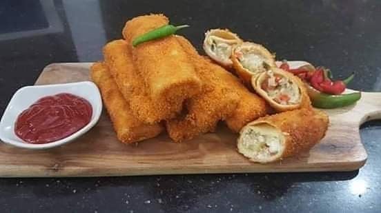 Chicken-Filled Crepe Rolls