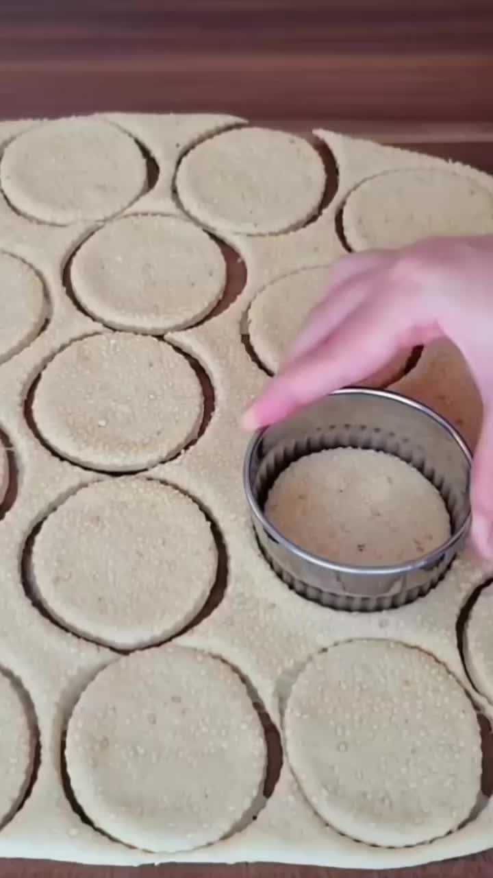 Sesame Puffed Fried Dough