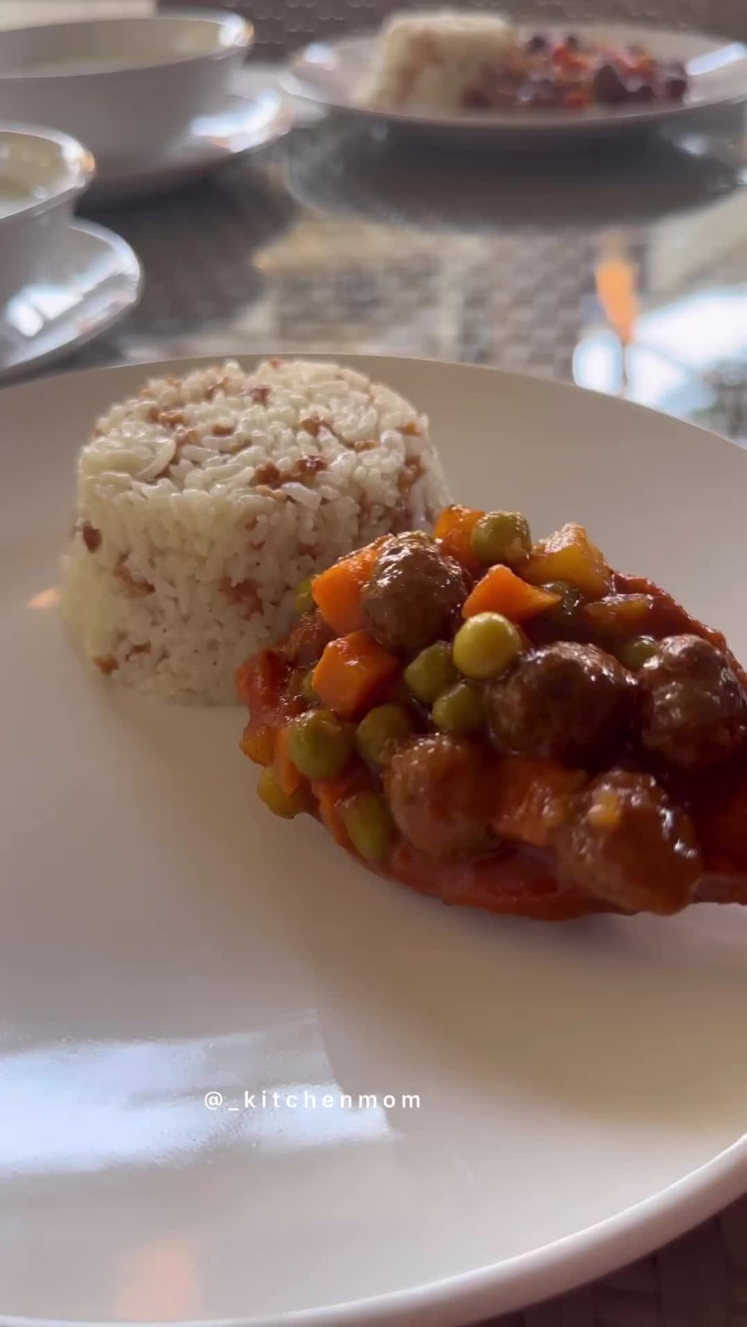 Turkish Meatballs with Vegetable Sauce