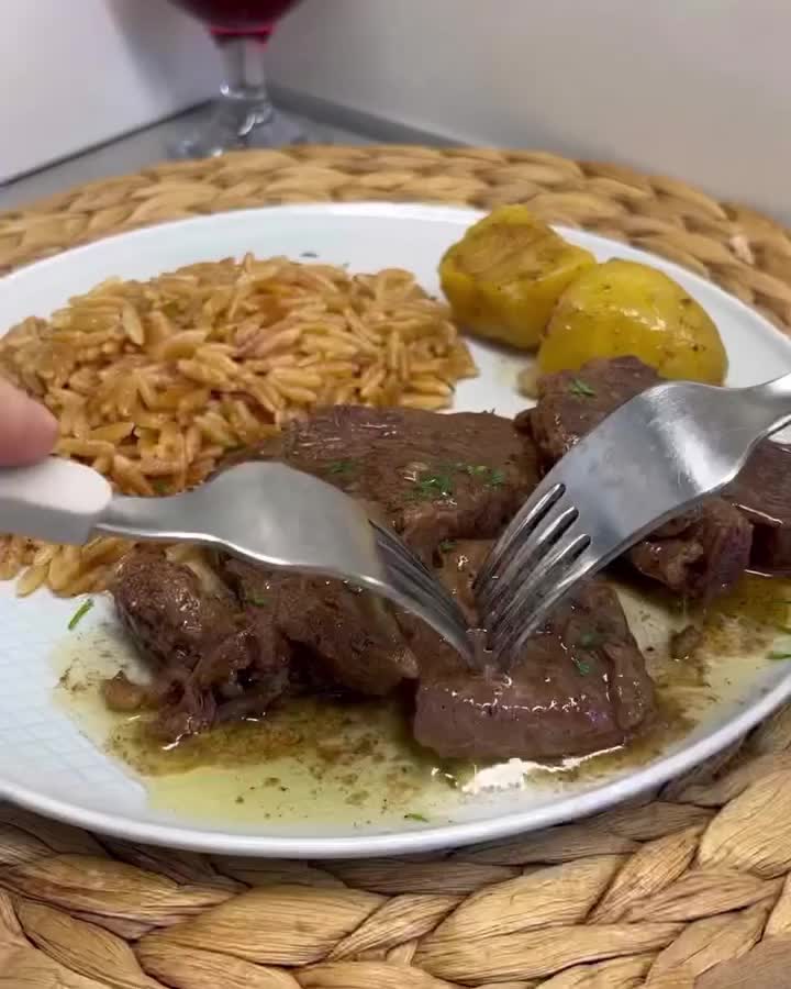 Pressure-Cooked Beef with Potatoes