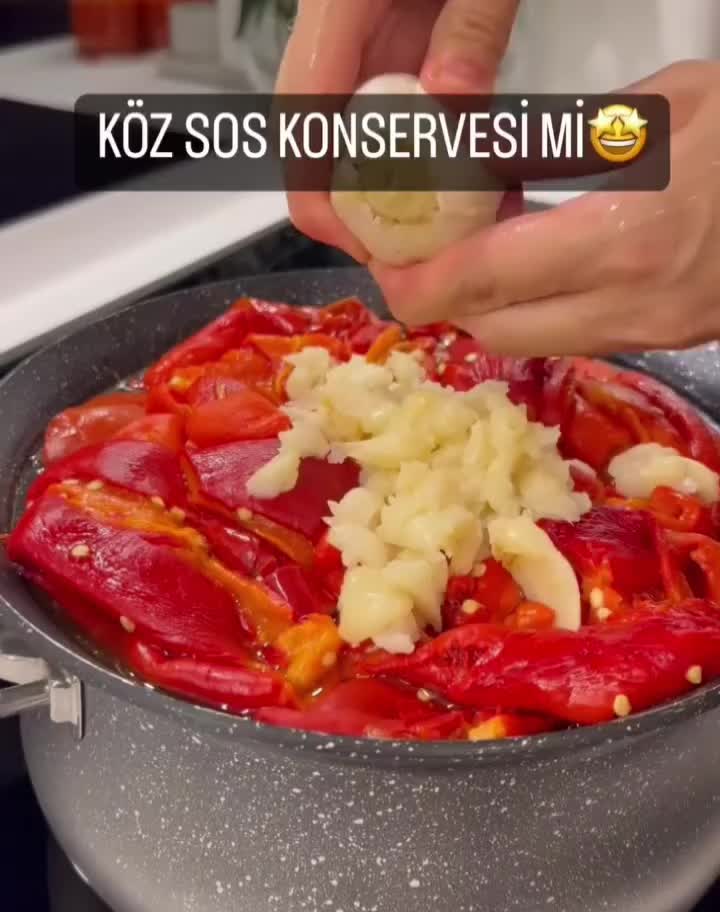 Roasted Tomato and Pepper Conserve