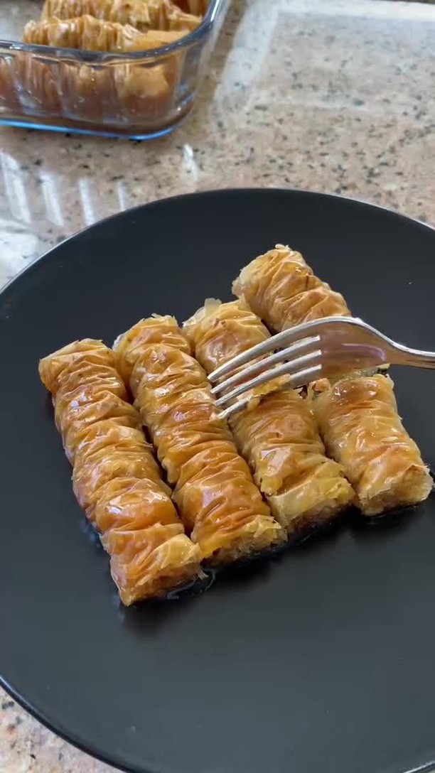 Traditional Turkish Rolled Baklava