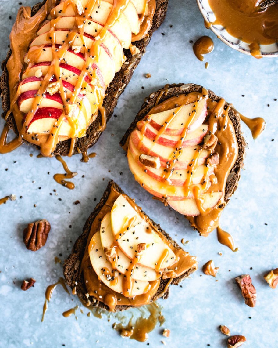 Easy Vegan Caramel Apple Toast