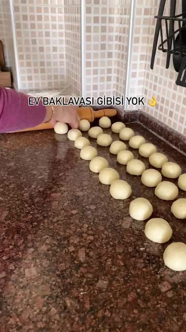 Turkish Baklava with Nut Filling