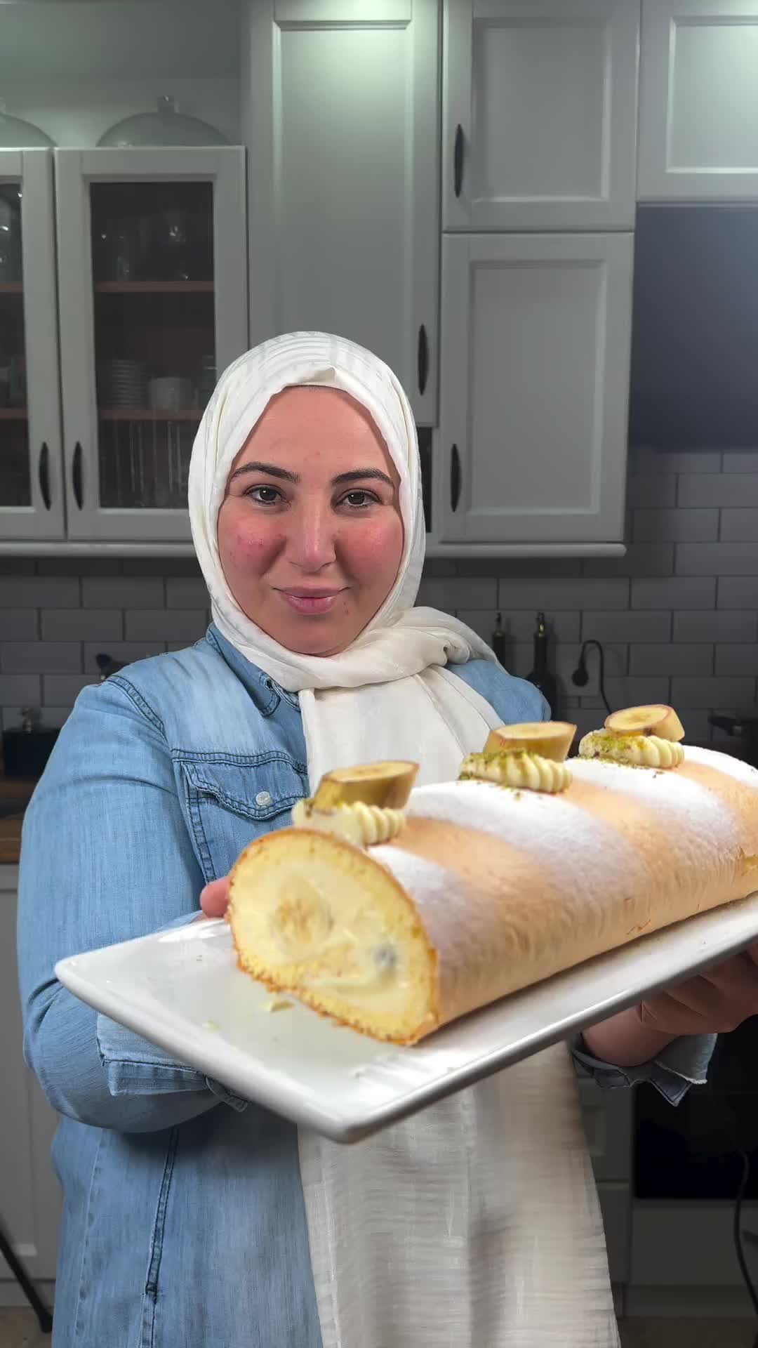 Banana and Cream Roll Cake