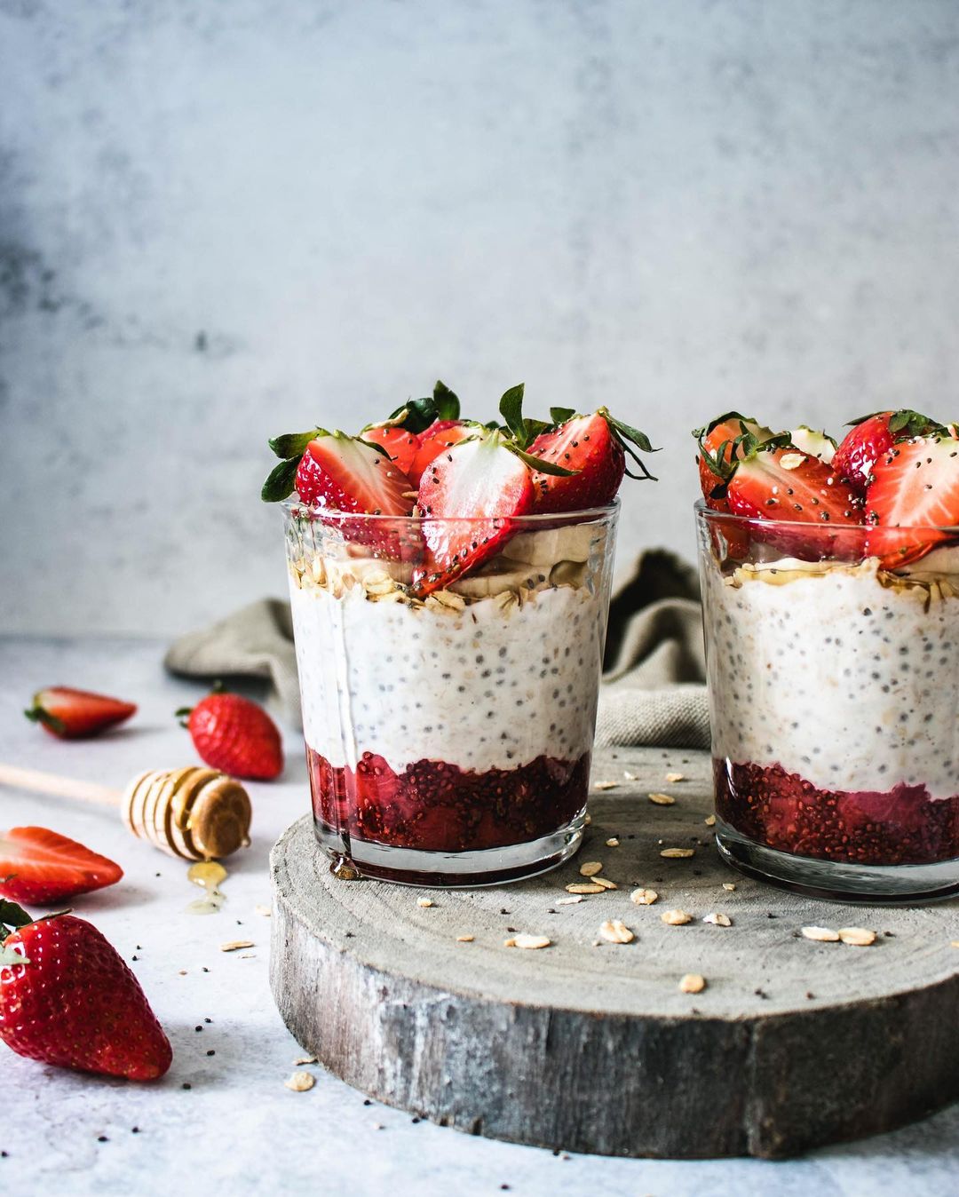 Strawberry Banana Overnight Oats