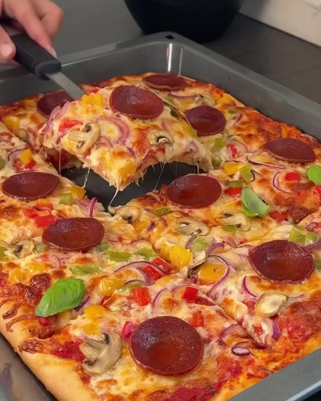 Easy Turkish Tray Pizza