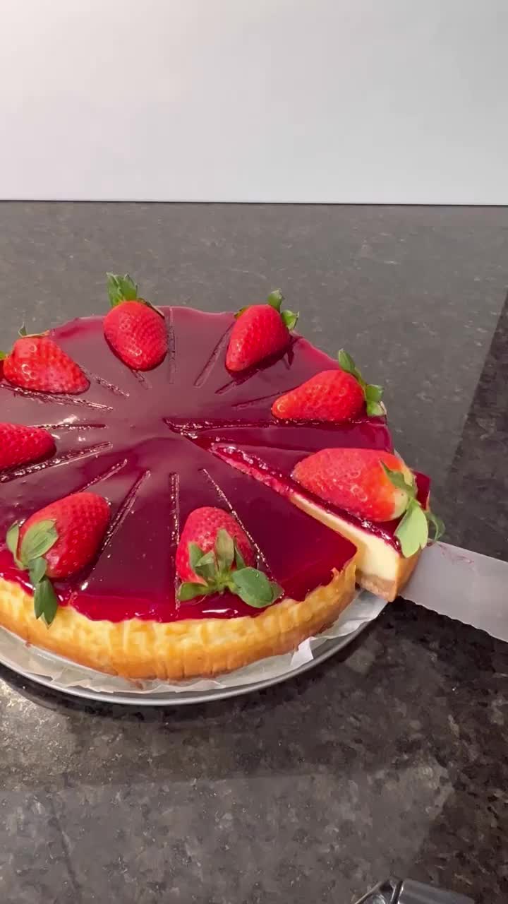 Baked Cheesecake with Cherry Sauce