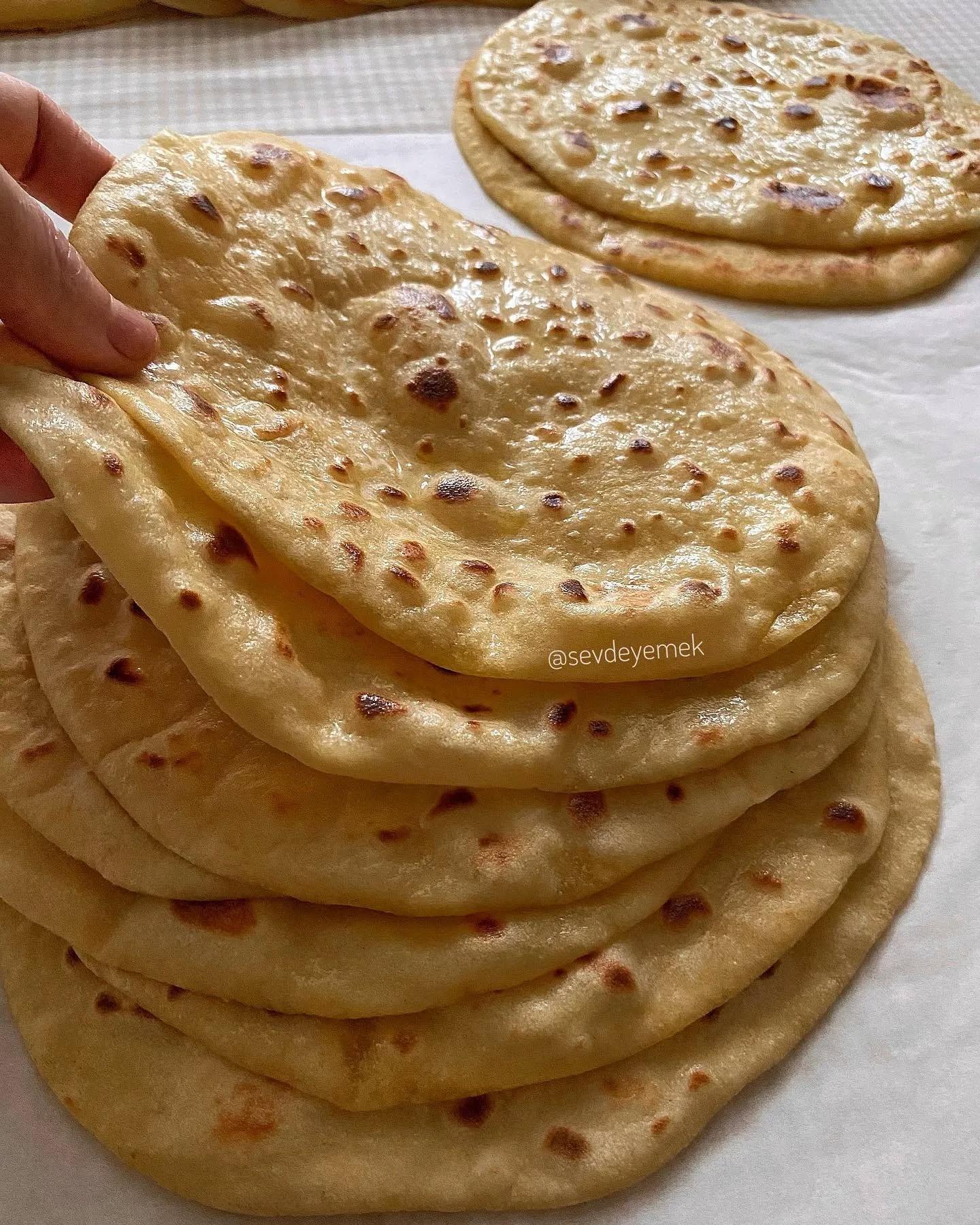 Pan-Cooked Corn Flour Bread