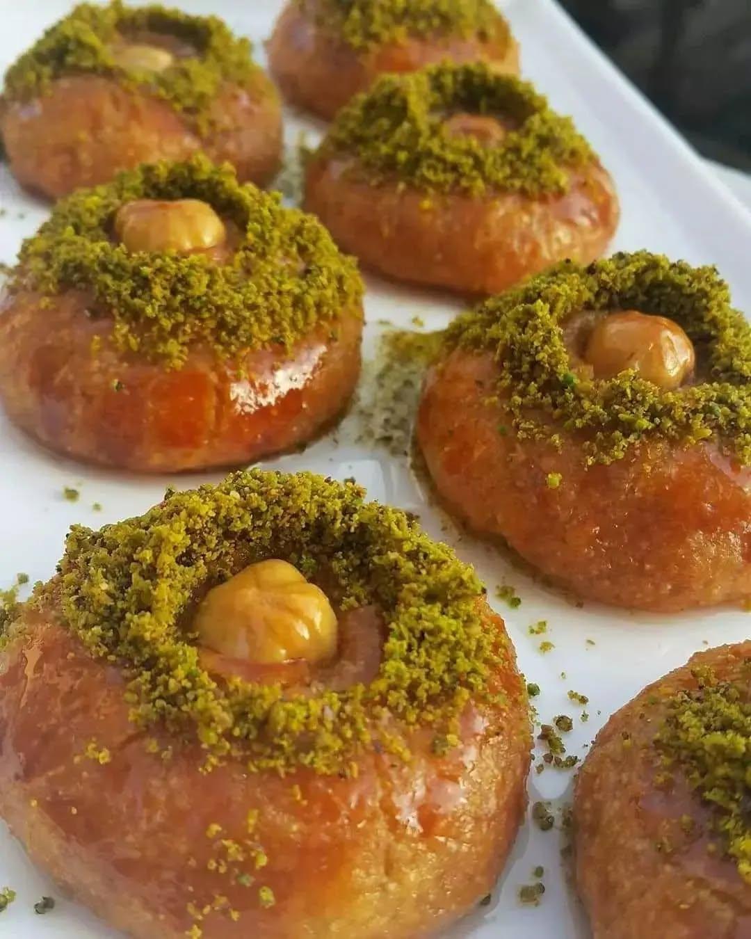Bakery-Style Turkish ŞEkerpare Dessert