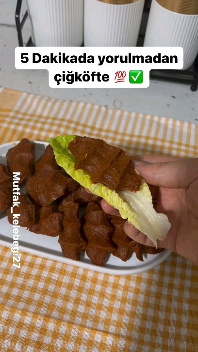 Turkish Raw Bulgur Köfte