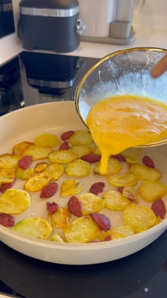 Easy Potato and Sausage Omelette