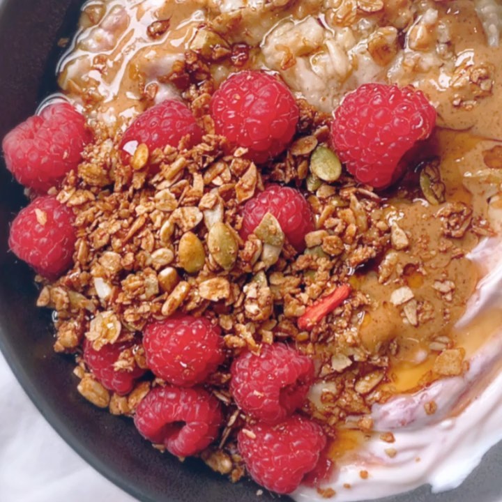 Stovetop Oatmeal with Nut Butter and Granola
