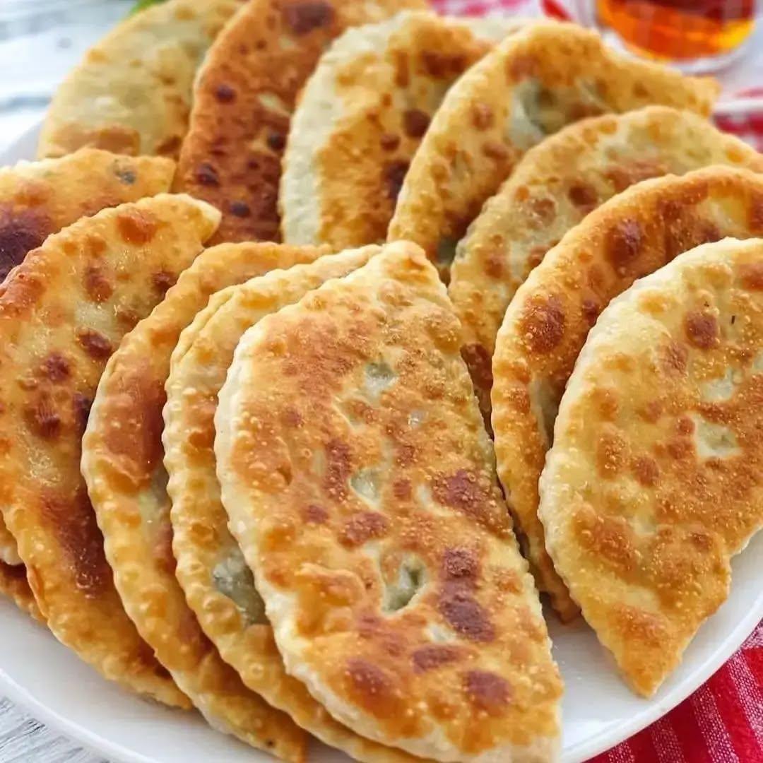 Yeast-Free Spinach and Cheese Fried Pies