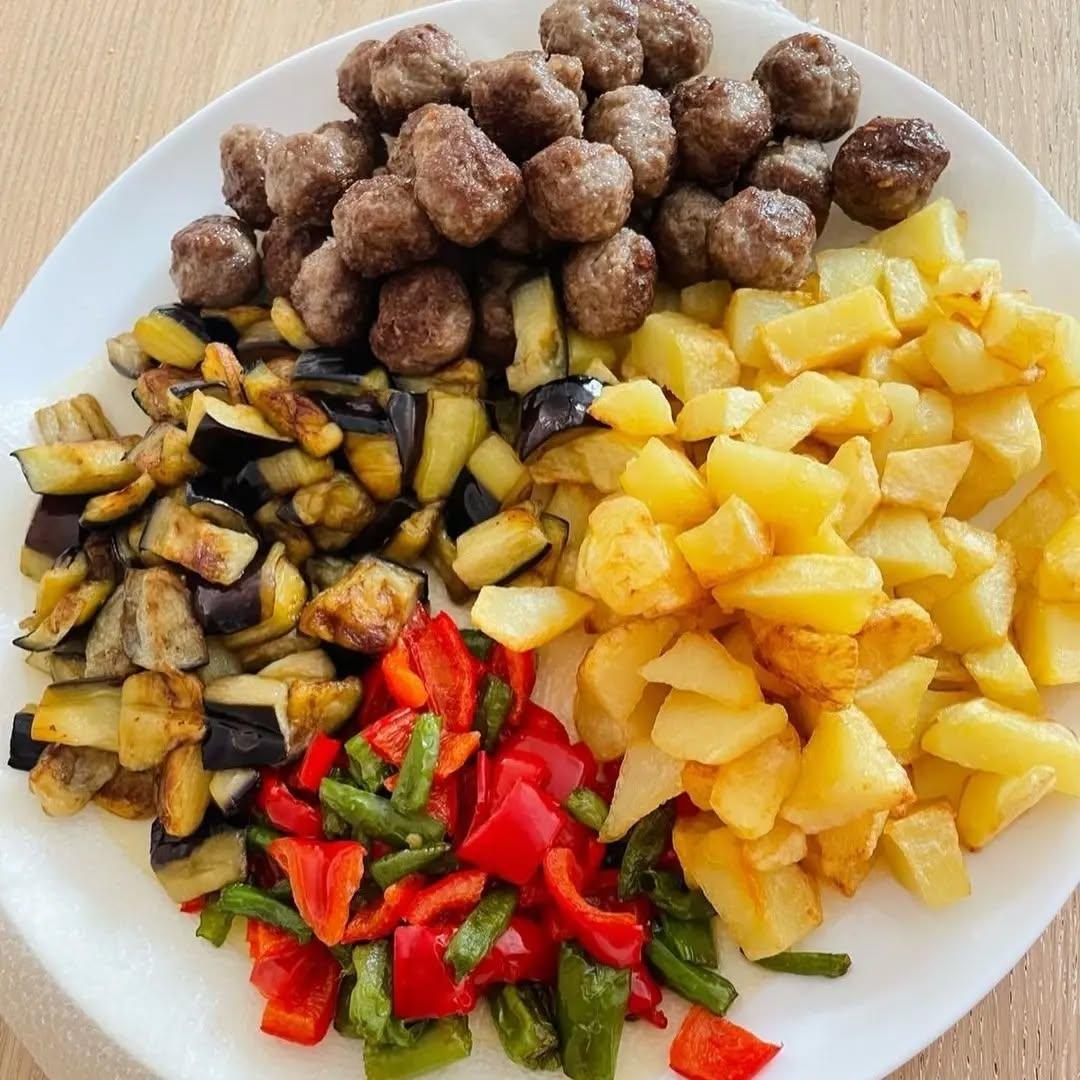 Meatball and Vegetable Casserole