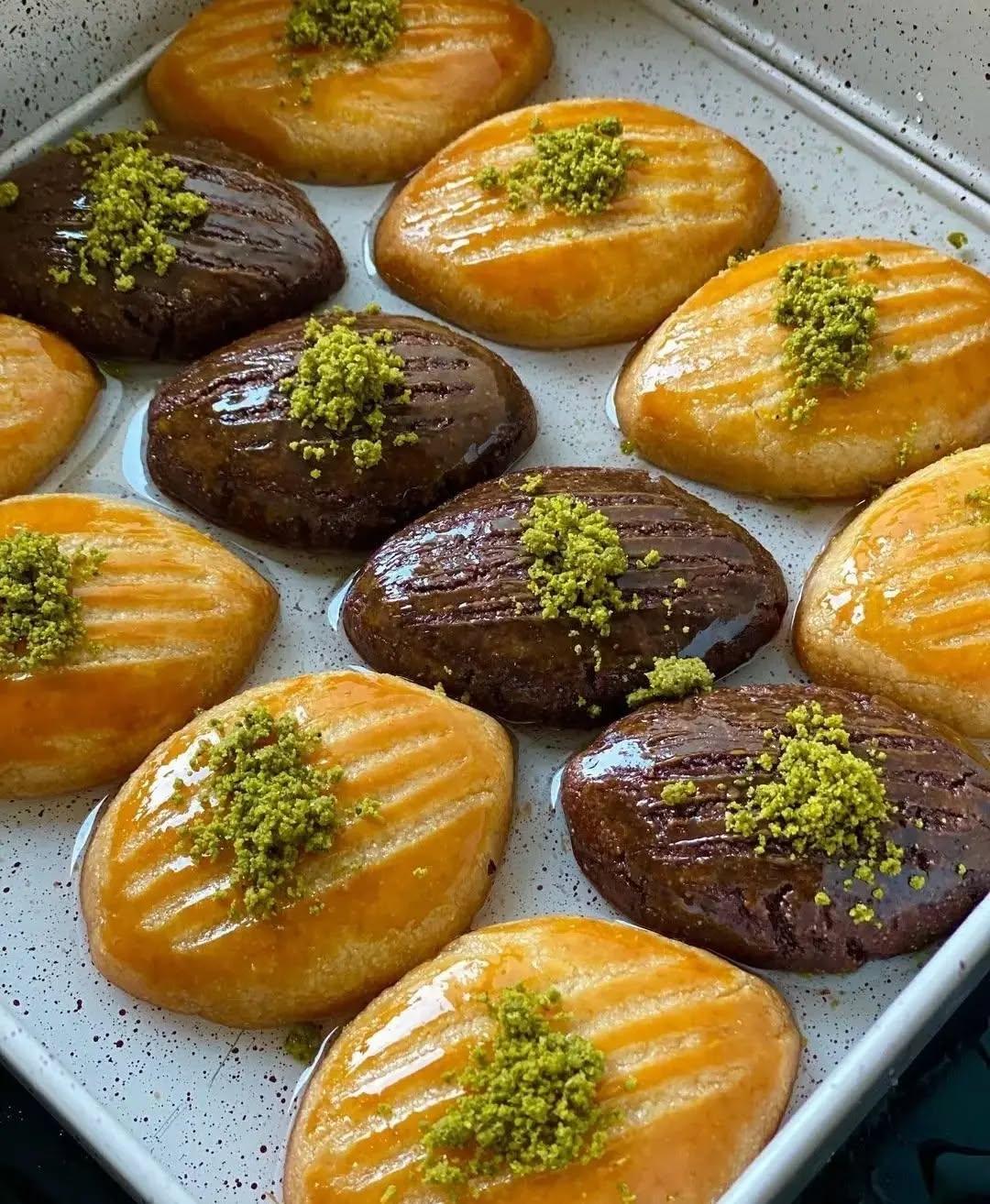 Traditional Turkish ŞEkerpare Dessert