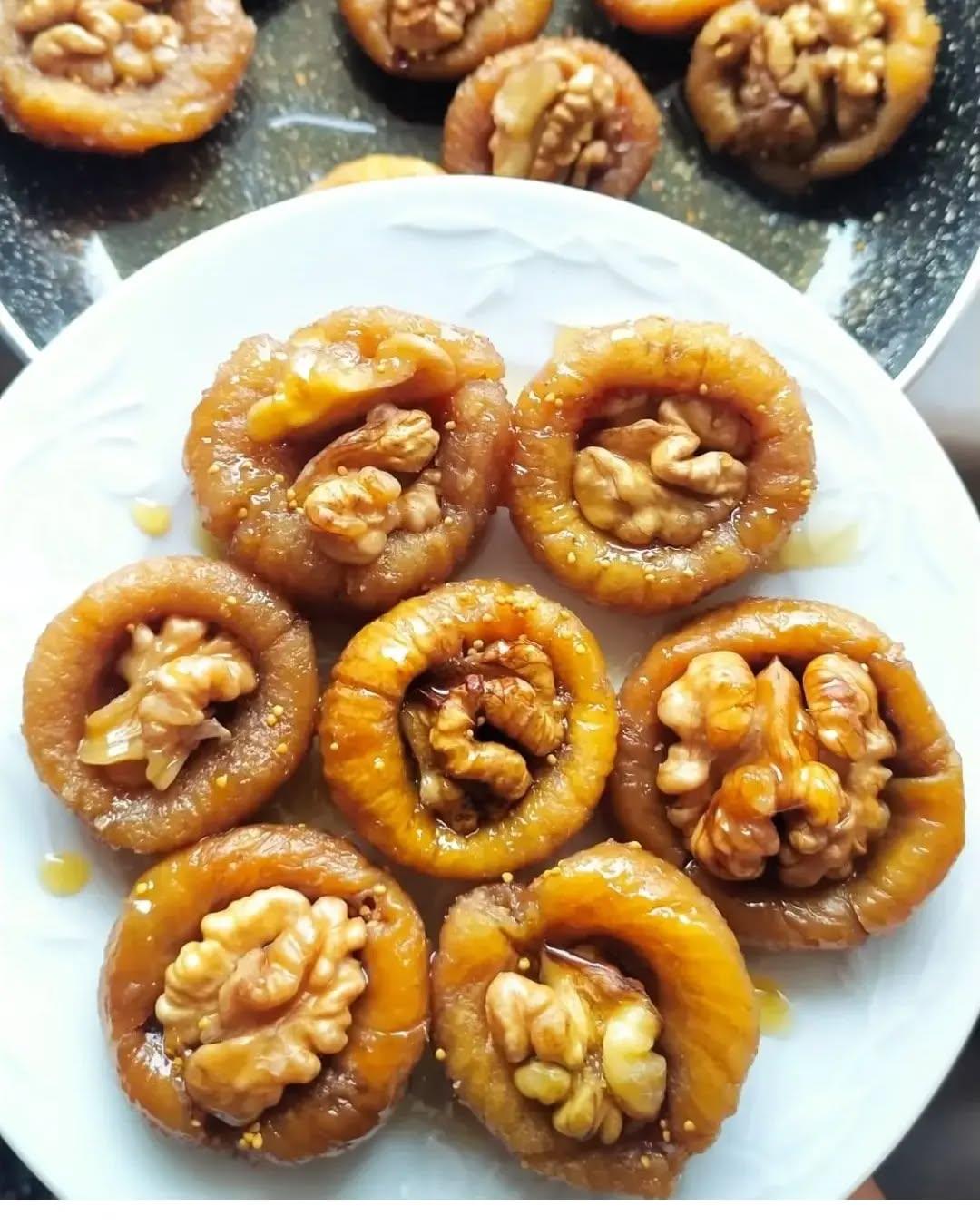 Stuffed Figs with Walnut Filling