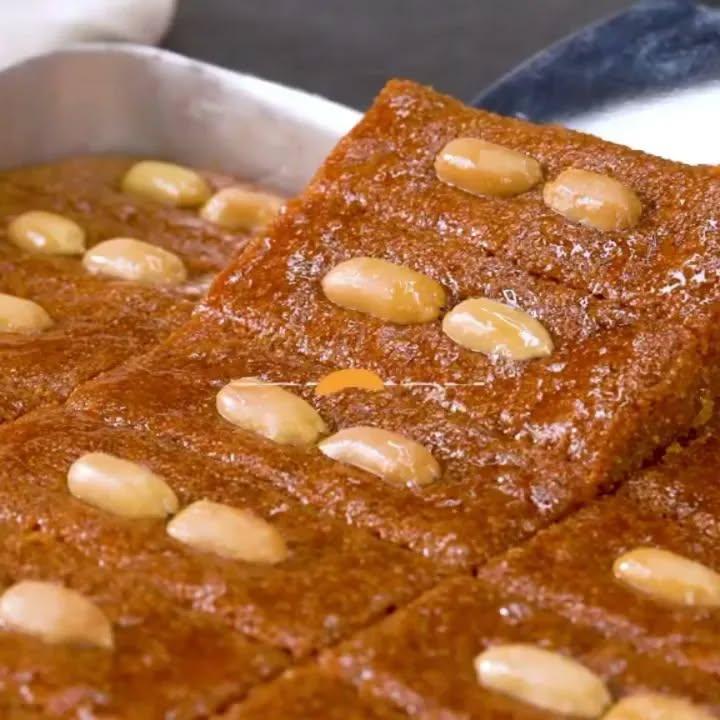 Turkish Shambali Semolina Dessert