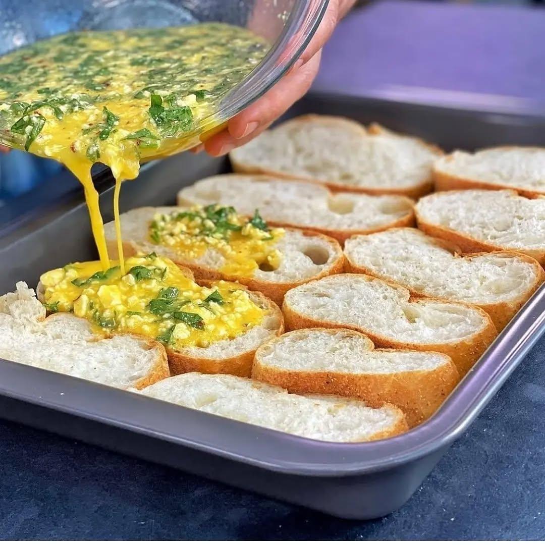 Stale Bread Borek with Eggs and Cheese