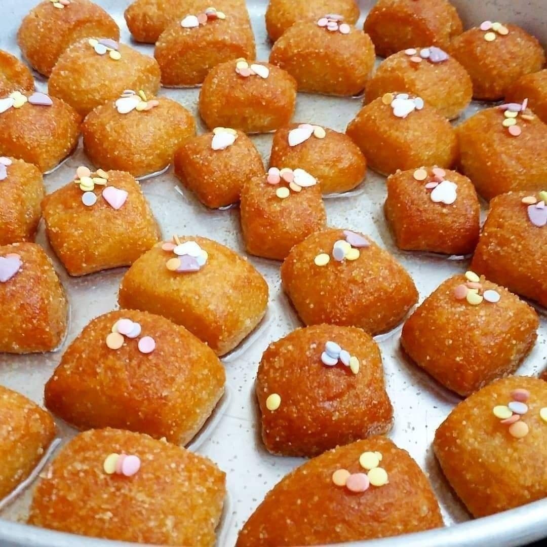 Turkish Semolina Dessert Balls