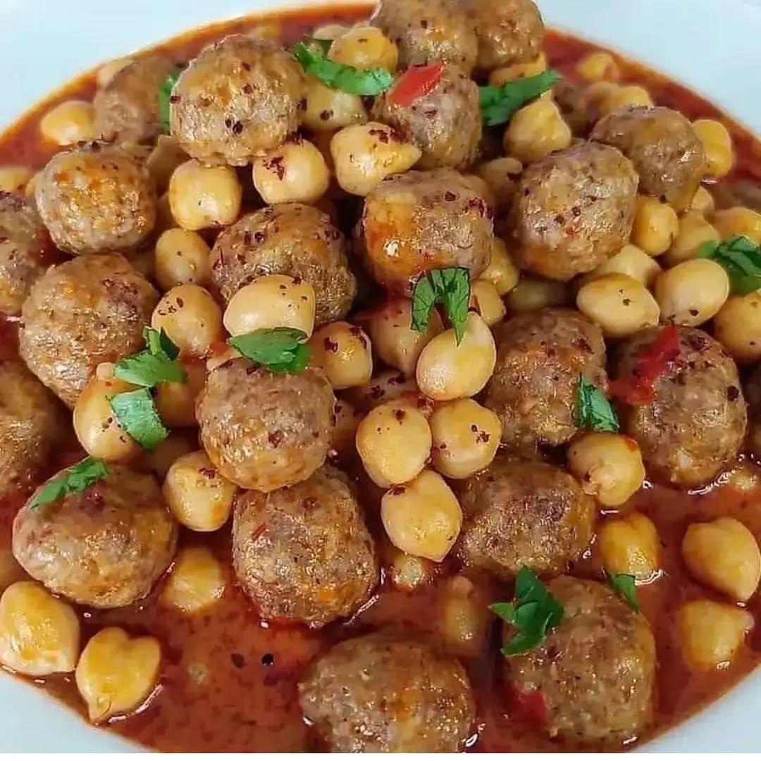 Turkish Chickpea Meatball Soup