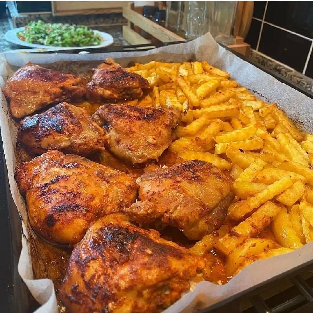 Easy Oven-Baked Saucy Chicken